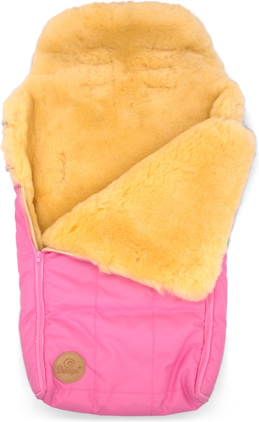 voetenzak schapenwol roze