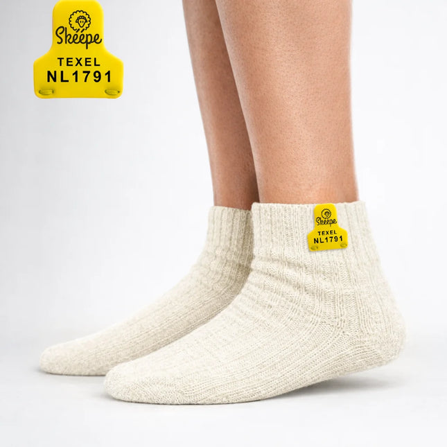 Witte wollen enkelsokken