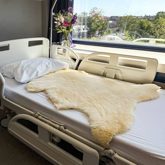 Schapenvacht in bed, ziekenhuis