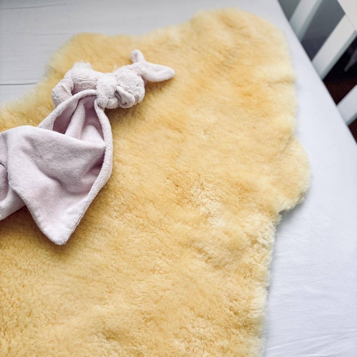 Babylammfell Baby-Lammfell geschoren, Fellhof, Florlänge: geschoren, für ein angenehmes Babylammfell Baby-Lammfell geschoren, Fellhof, Florlänge: geschoren, für ein angenehmes