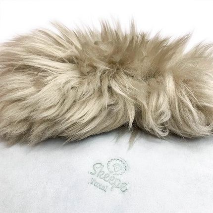 licht taupe schapenvacht skeepe